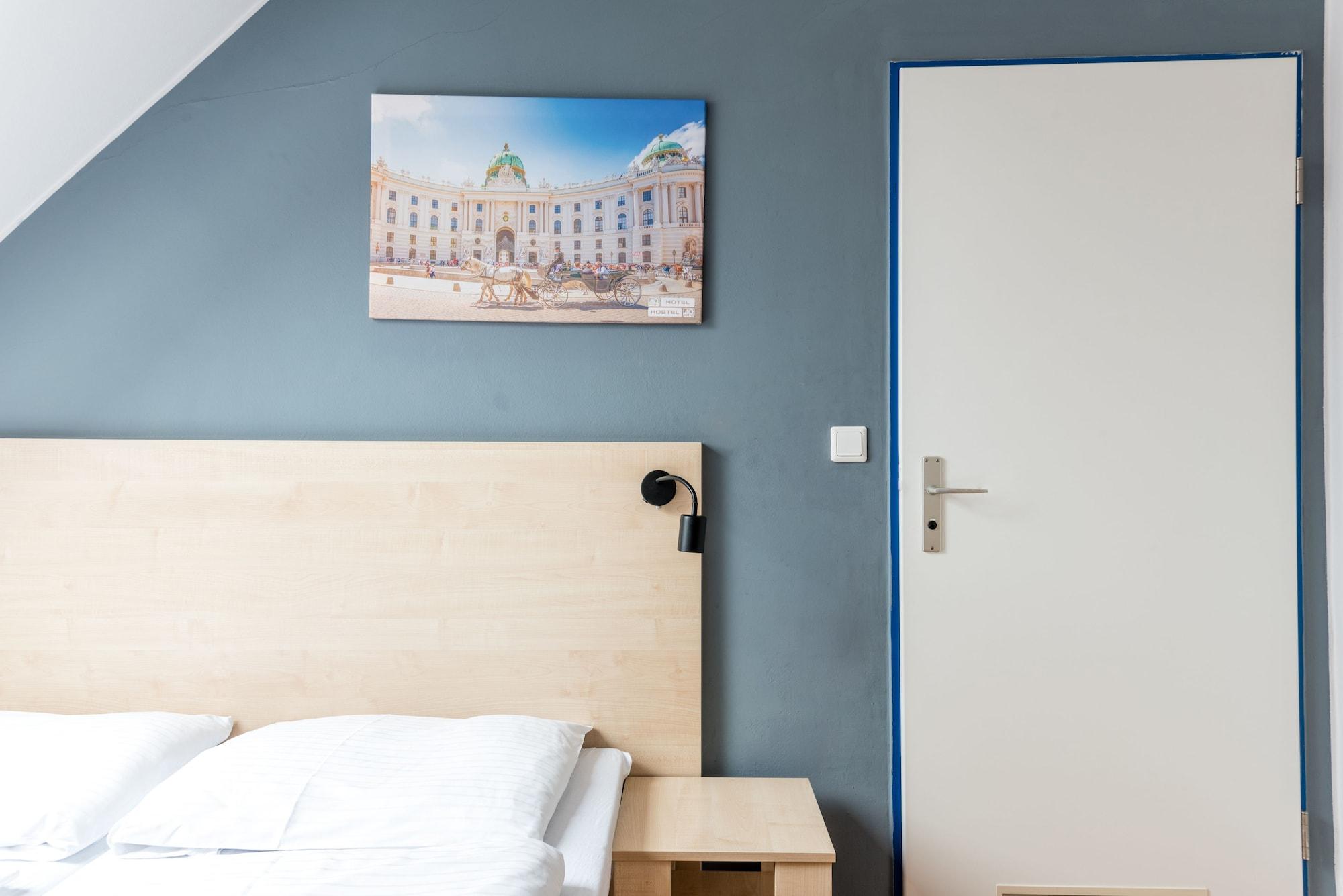 A&o Stadthalle Albergue *